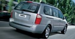 Kia Carnival 2013 rear view