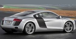 Audi R8 2011 rear view