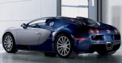 Bugatti Veyron 2006 rear view