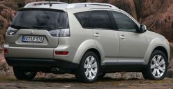 Mitsubishi Outlander 2008 rear view