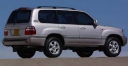 Toyota Land Cruiser 2002 rear view