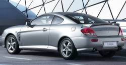 Hyundai Coupe 2004 rear view