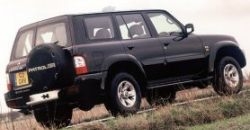 Nissan Patrol 1998 rear view