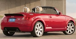 Audi TT 2000 rear view