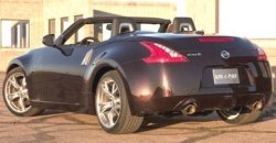 Nissan 370Z Roadster 2010 rear view