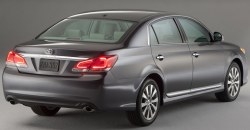 Toyota Avalon 2011 rear view