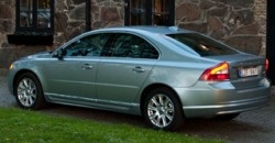 Volvo S80 2011 rear view