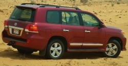 Toyota Land Cruiser 2013 rear view