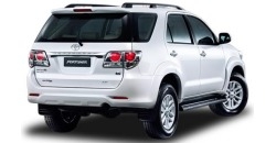 Toyota Fortuner 2012 rear view