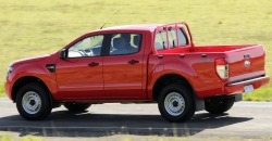 Ford Ranger 2013 rear view