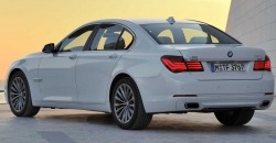 BMW 7-Series 2014 rear view