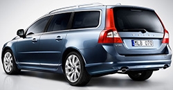 Volvo V70 2010 rear view