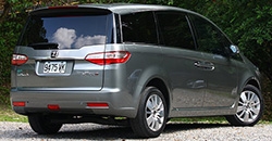 Luxgen Luxgen7 MPV 2014 rear view