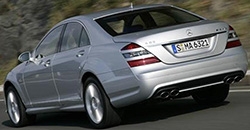 Mercedes-Benz S 63 AMG 2008 rear view