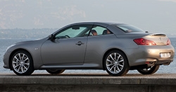 Infiniti G37 Convertible 2011 rear view