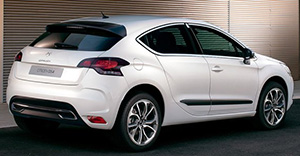 Citroen DS4 2015 rear view