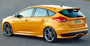 Ford Focus ST 2018 rear view