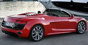 Audi R8 Spyder 2012 rear view