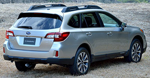 Subaru Outback 2015 rear view