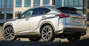 Lexus NX 2015 rear view