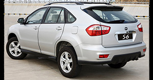 BYD S6 2015 rear view