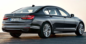 BMW 7-Series 2019 rear view