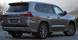 Lexus LX 2018 rear view