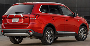 Mitsubishi Outlander 2018 rear view