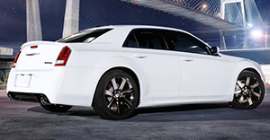 Chrysler 300 SRT 2013 rear view