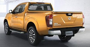 Nissan Navara 2021 rear view