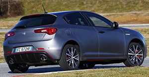 Alfa Romeo Giulietta 2017 rear view