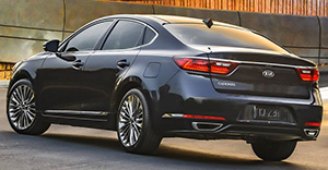 Kia Cadenza 2018 rear view