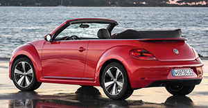 Volkswagen Beetle Cabriolet 2019 rear view