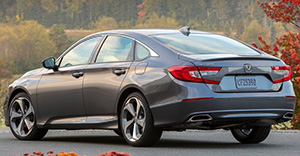 Honda Accord 2018 rear view