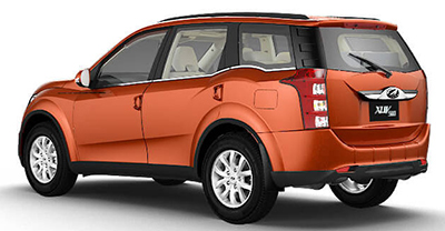 Mahindra XUV500 2022 rear view