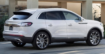 Lincoln Nautilus 2019 rear view