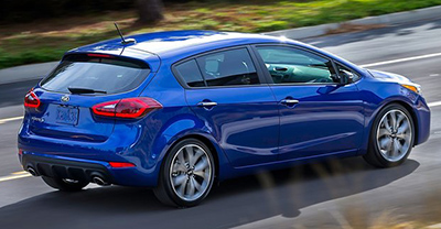 Kia Cerato Hatchback 2019 rear view