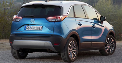 Opel Crossland X 2021 rear view