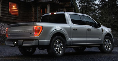 Ford F-150 2022 rear view