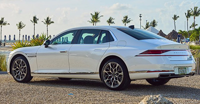 Genesis G90 2023 rear view