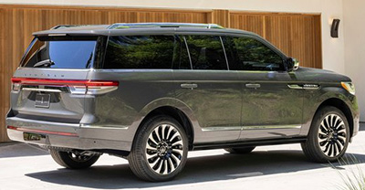 Lincoln Navigator 2024 rear view