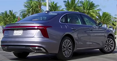 Hongqi Ousado 2023 rear view