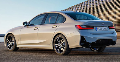 BMW 3-Series 2023 rear view