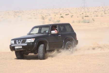 Emarat 4x4 club hosts ladies day offroad