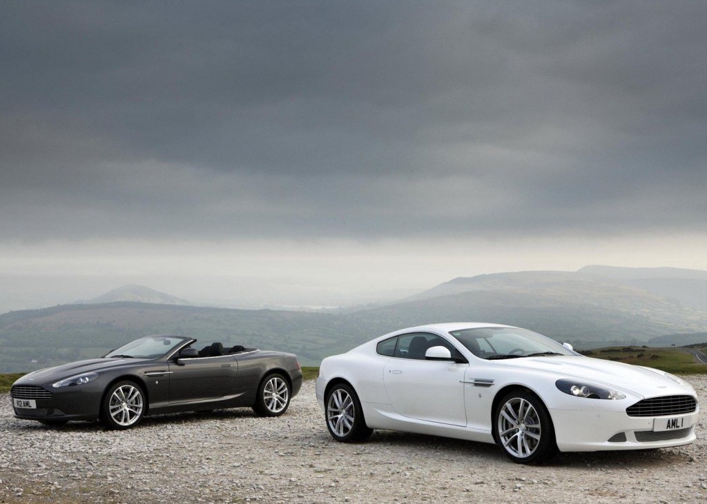 Aston Martin DB9 2011 minor facelift