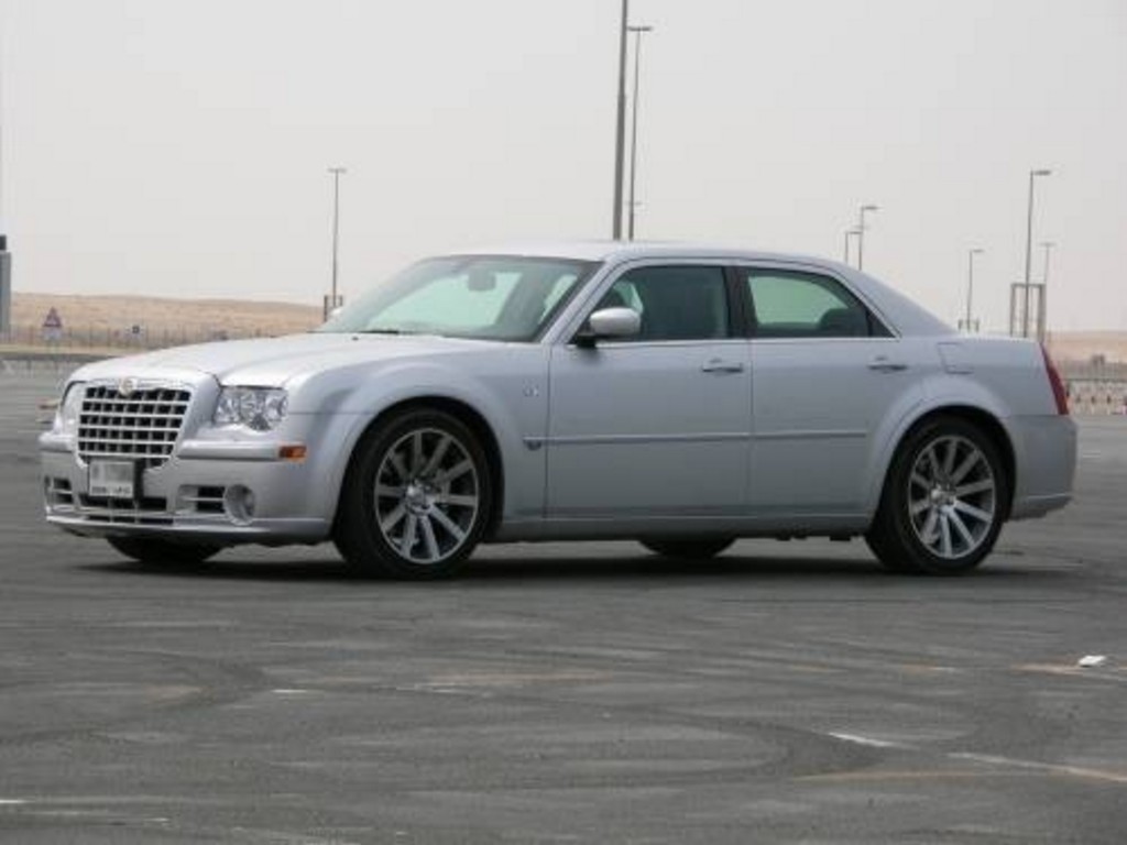 2007 Chrysler 300C SRT-8