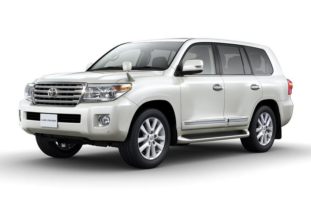 Toyota Land Cruiser 2012 facelift debuts