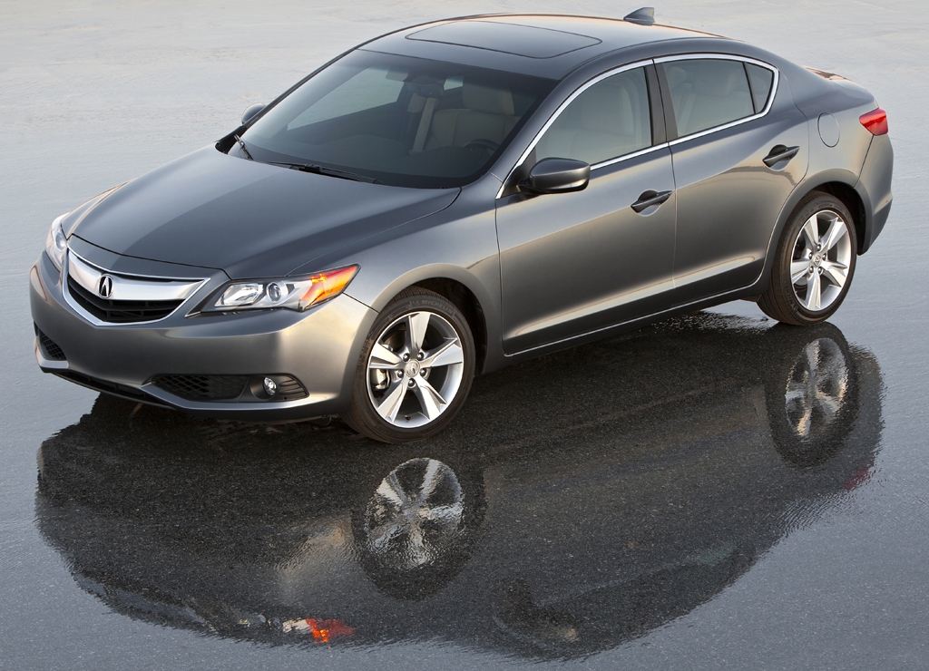 Acura ILX 2013 debuts at Chicago Auto Show