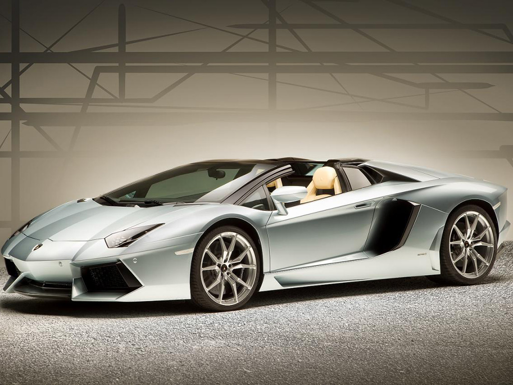 2013 Lamborghini Aventador Roadster revealed