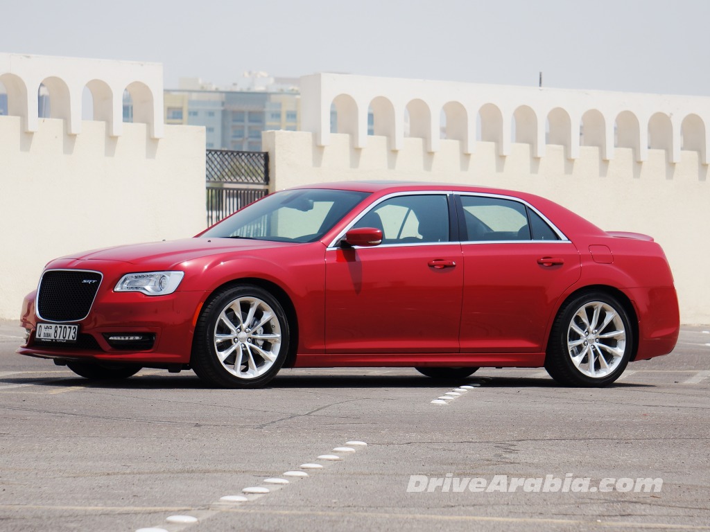 2016 Chrysler 300 SRT